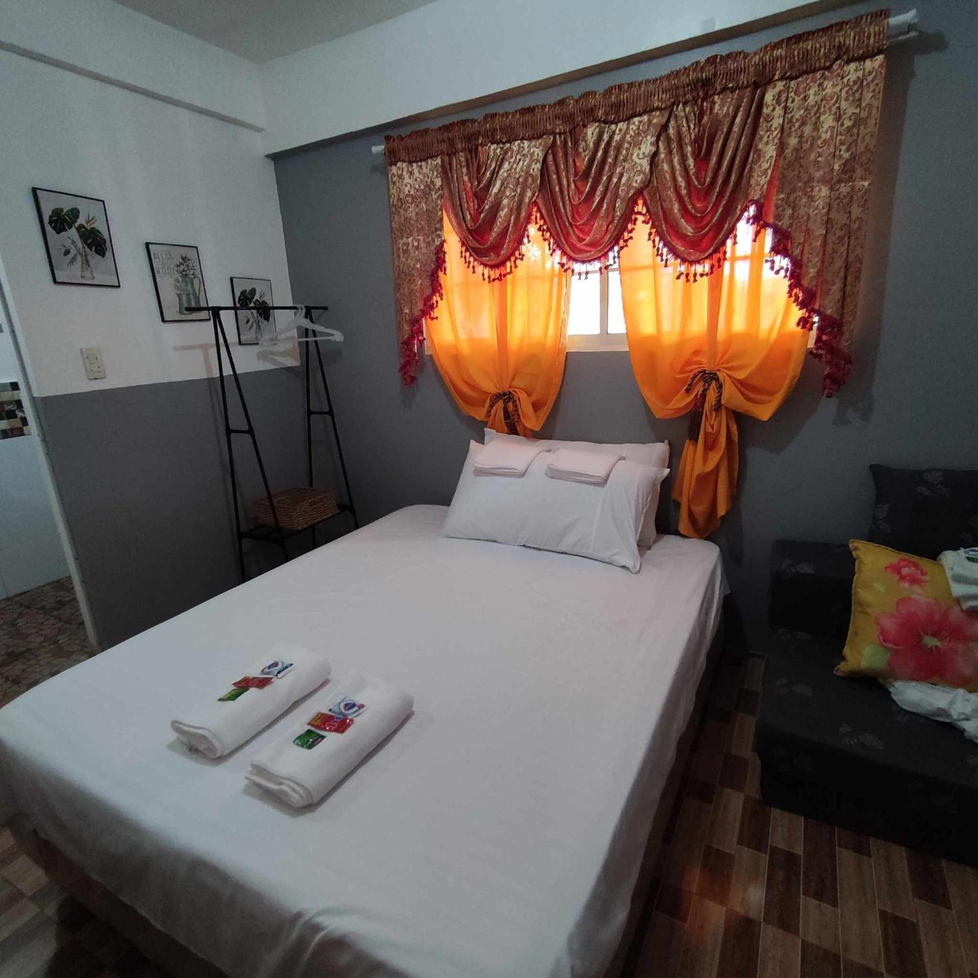 Zia Homestay Burgos  الغرفة الصورة